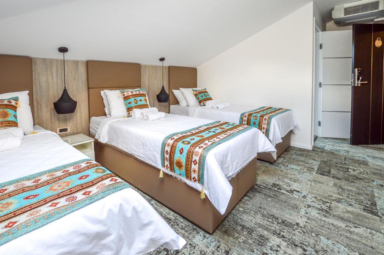 Hotel Heritage Gate Of 3*